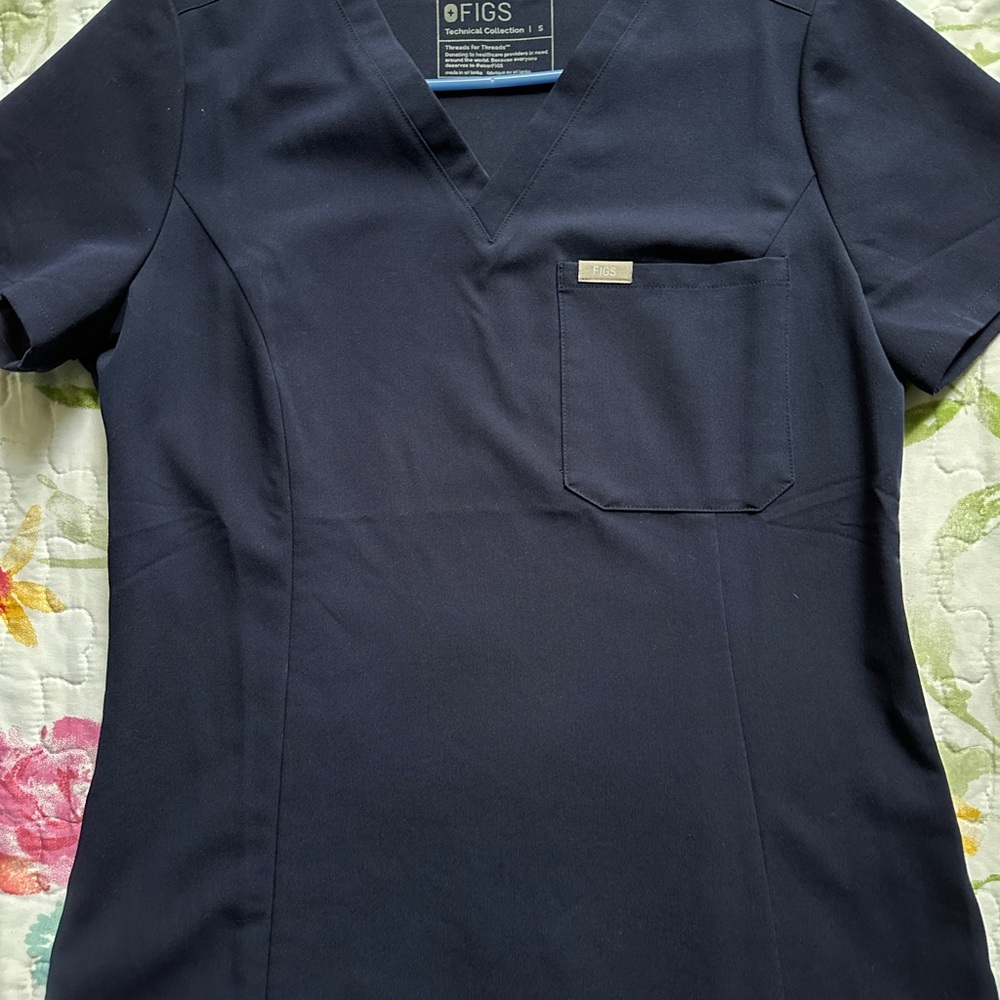 FIGS Catarina One-Pocket Scrub Тор™ ((Slim Fit))